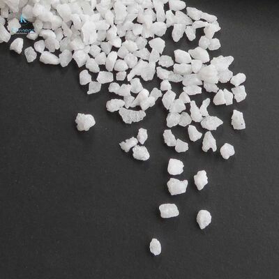 घनत्व 395 Gcm3 फ्यूज्ड एल्यूमीनियम ऑक्साइड उच्च विद्युत प्रतिरोध और अम्लीय और क्षारीय वातावरण में स्थिर रासायनिक गुण प्रदान करता है